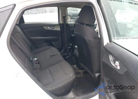 2021 Kia Forte Lxs из США, поврежденный, VIN 3KPF24AD5ME405958